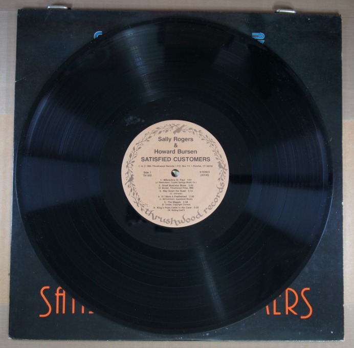 D92. SALLY ROGERS AND HOWARD BURSEN SATISFIED CUSTOMERS ~ USA ~ - Image 6