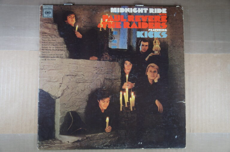 J89.	PAUL REVERE & THE RAIDERS MIDNIGHT RIDE ~ USA ~