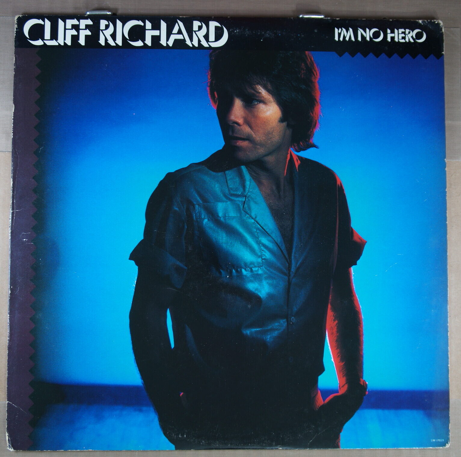 J94.	CLIFF RICHARD I’M NO HERO ~ The Shadows ~ USA ~