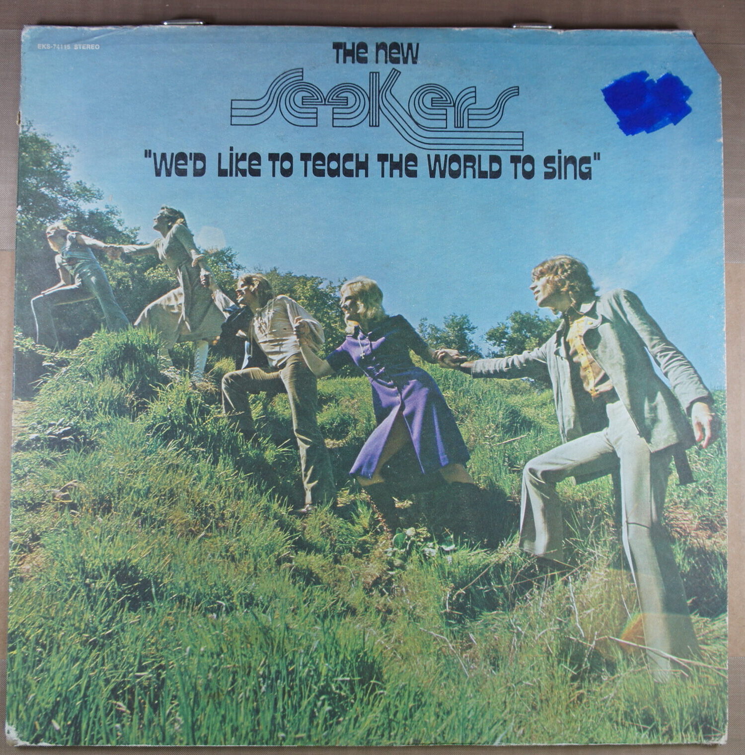 H104. THE NEW SEEKERS WE’D LIKE TO TEACH THE WORLD TO SING ~ USA ~