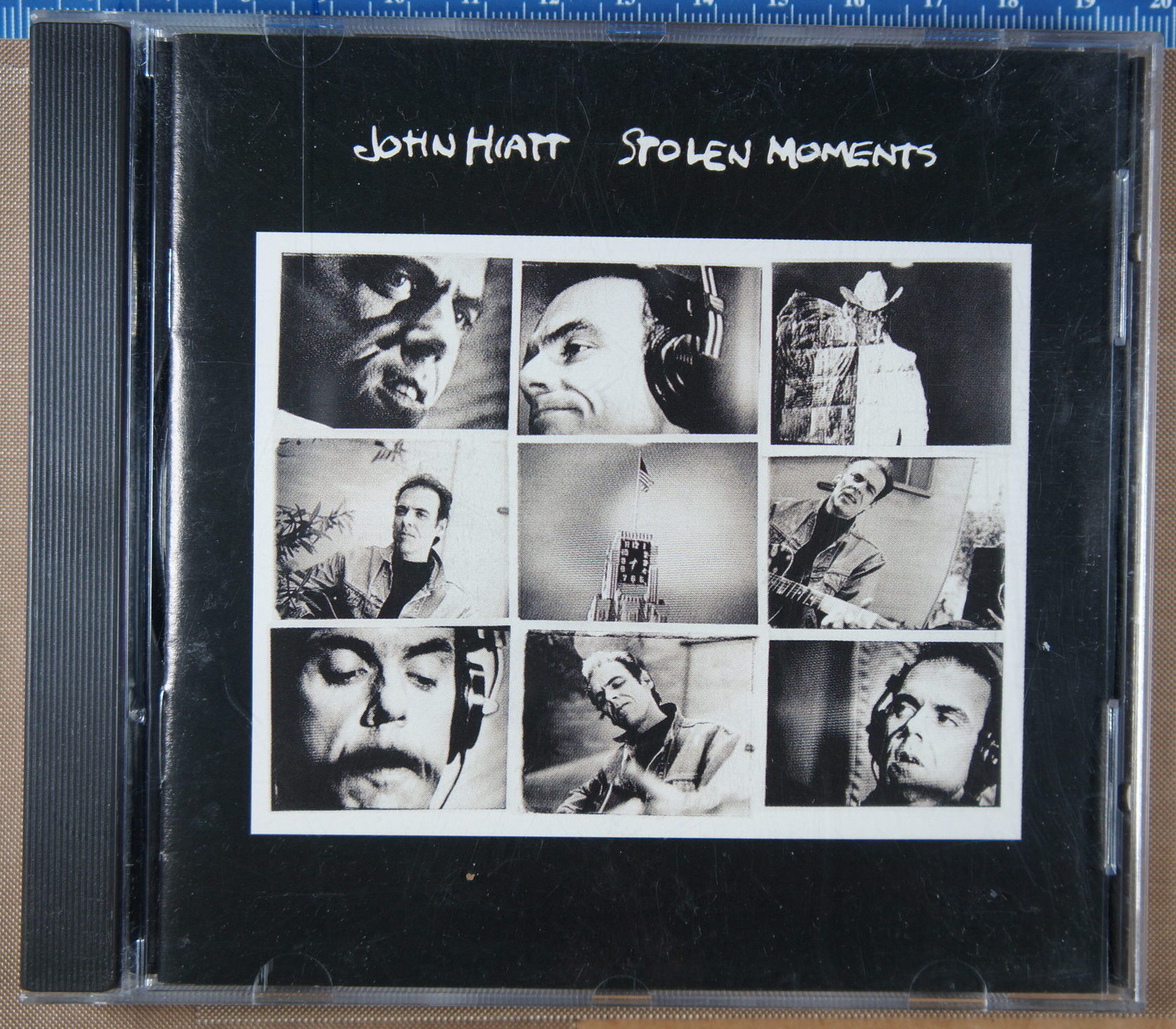 1e 2. JOHN HIATT STOLEN MOMENTS ~ USA ~