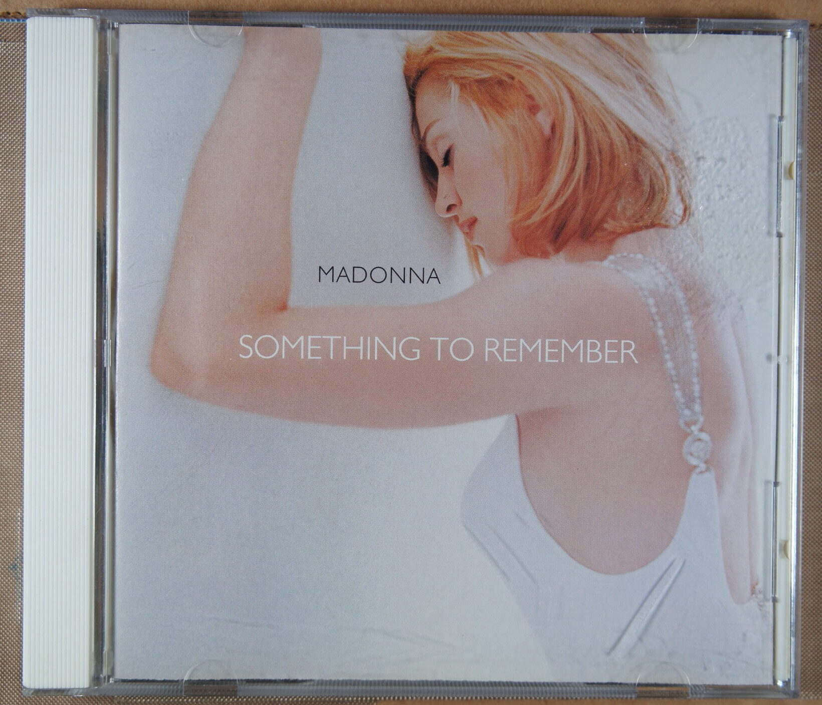 1e 48. MADONNA – SOMETHING TO REMEMBER ~ USA ~