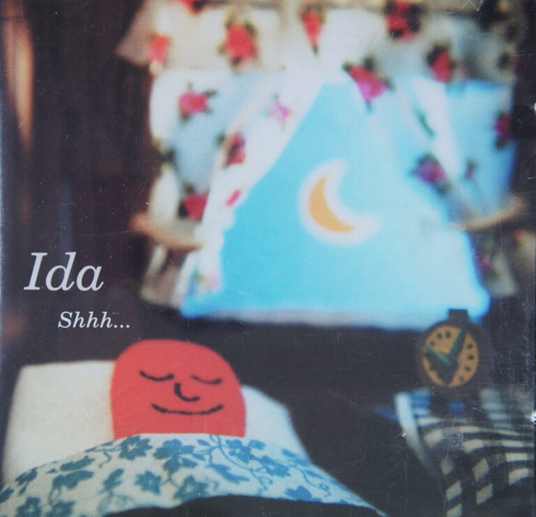 1e 82. IDA – SHHH.... ~ USA ~