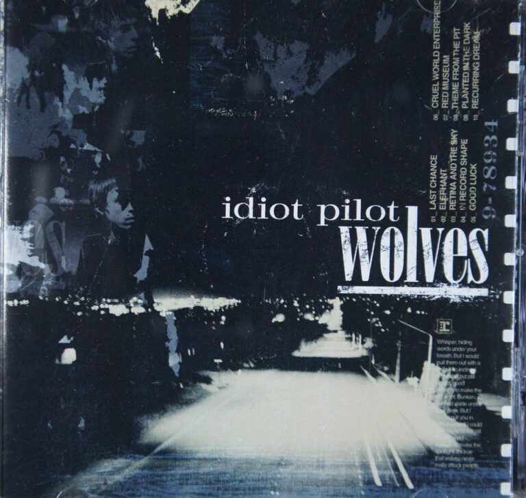1e 86. IDIOT PILOT – WOLVES ~ USA ~