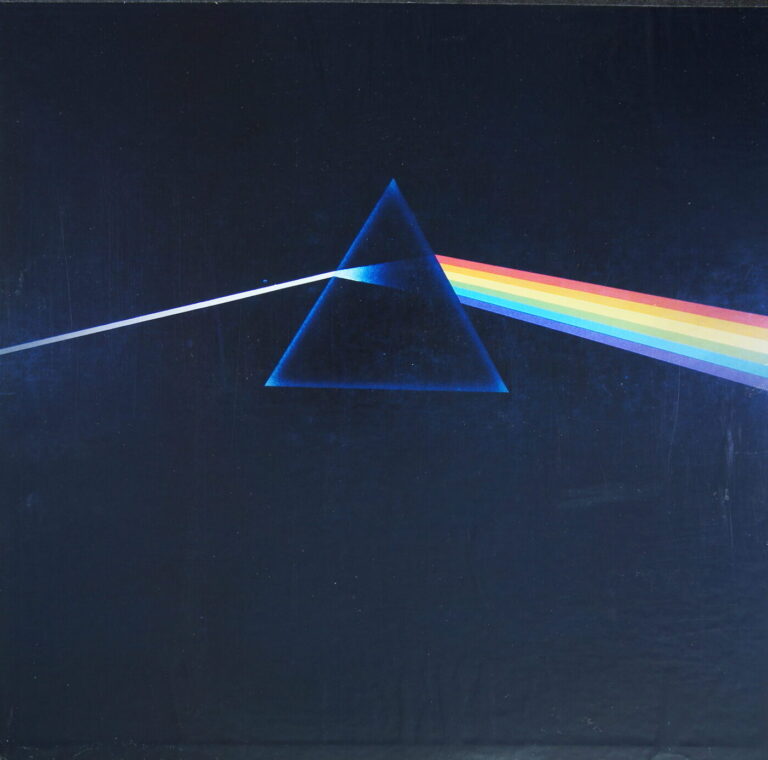 L2. PINK FLOYD - THE DARK SIDE OF THE MOON ~ USA ~