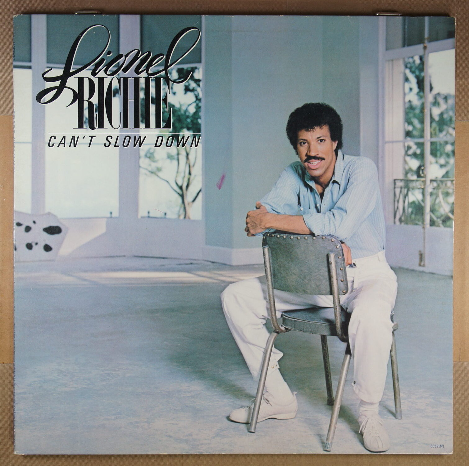 N104. LIONEL RICHIE – CAN’T SLOW DOWN ~ USA ~ - Image 2